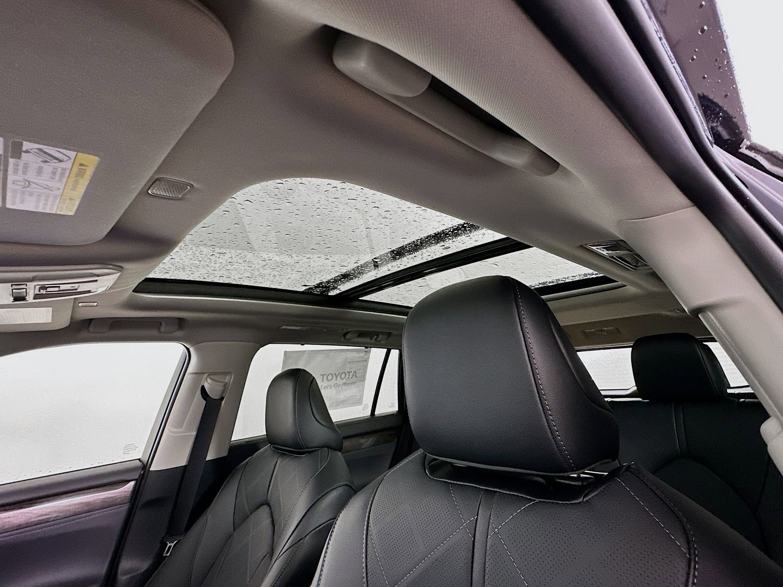 New 2026 Toyota Highlander Platinum image 23