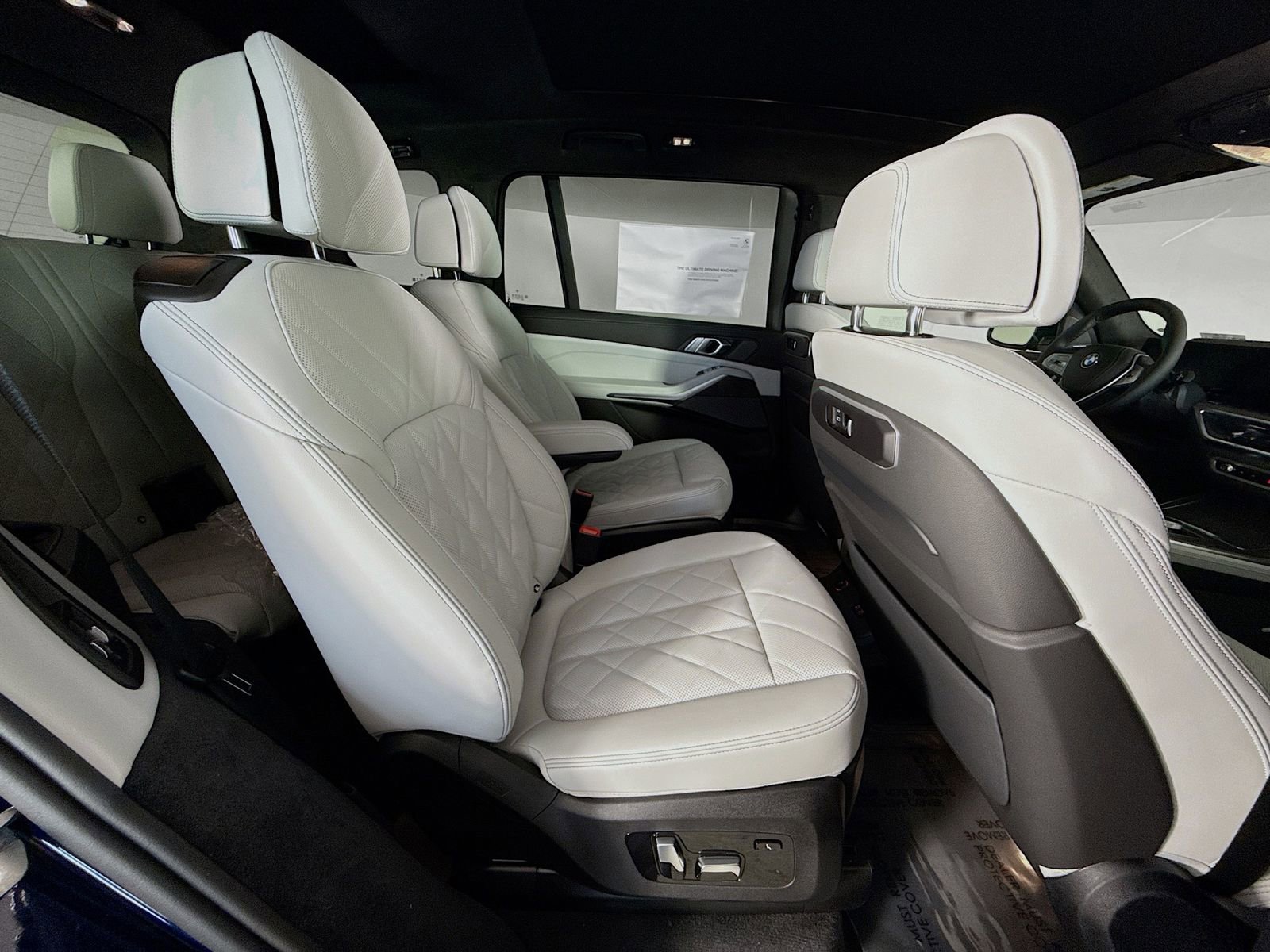 New 2026 BMW X7 xDrive40i image 30