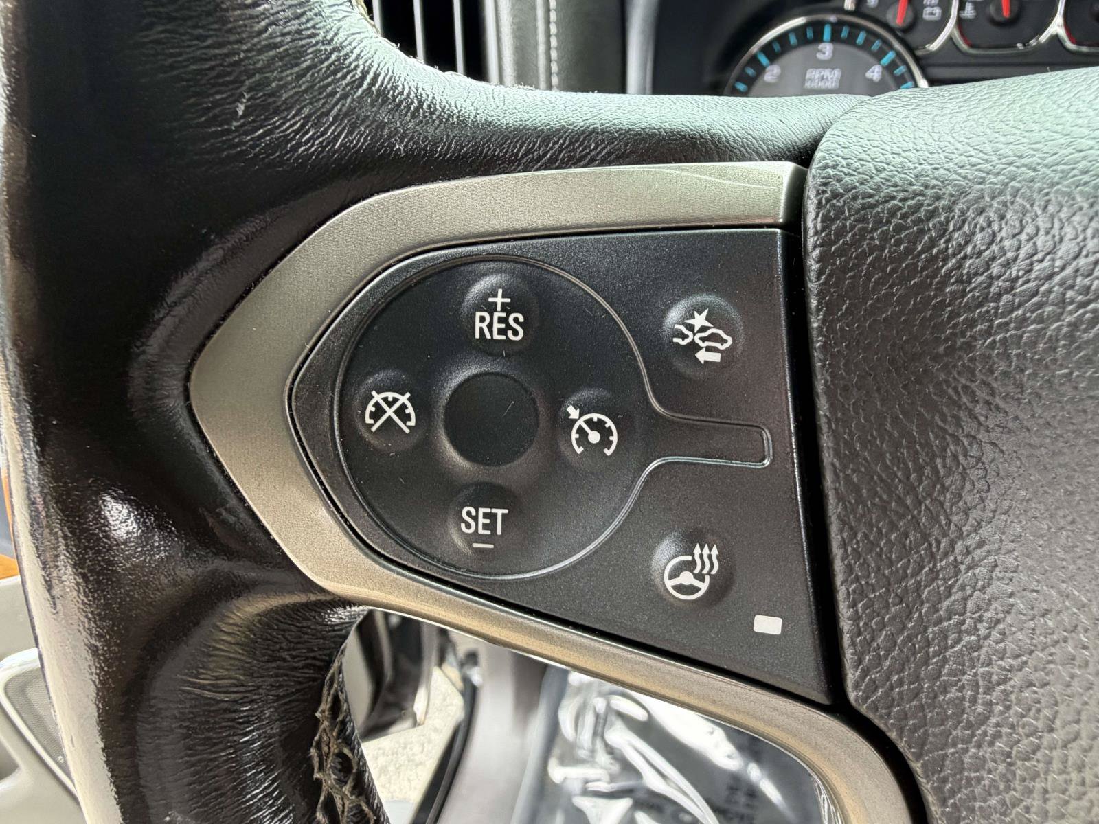 Used 2018 Chevrolet Silverado 1500 High Country AWD/4WD image 17