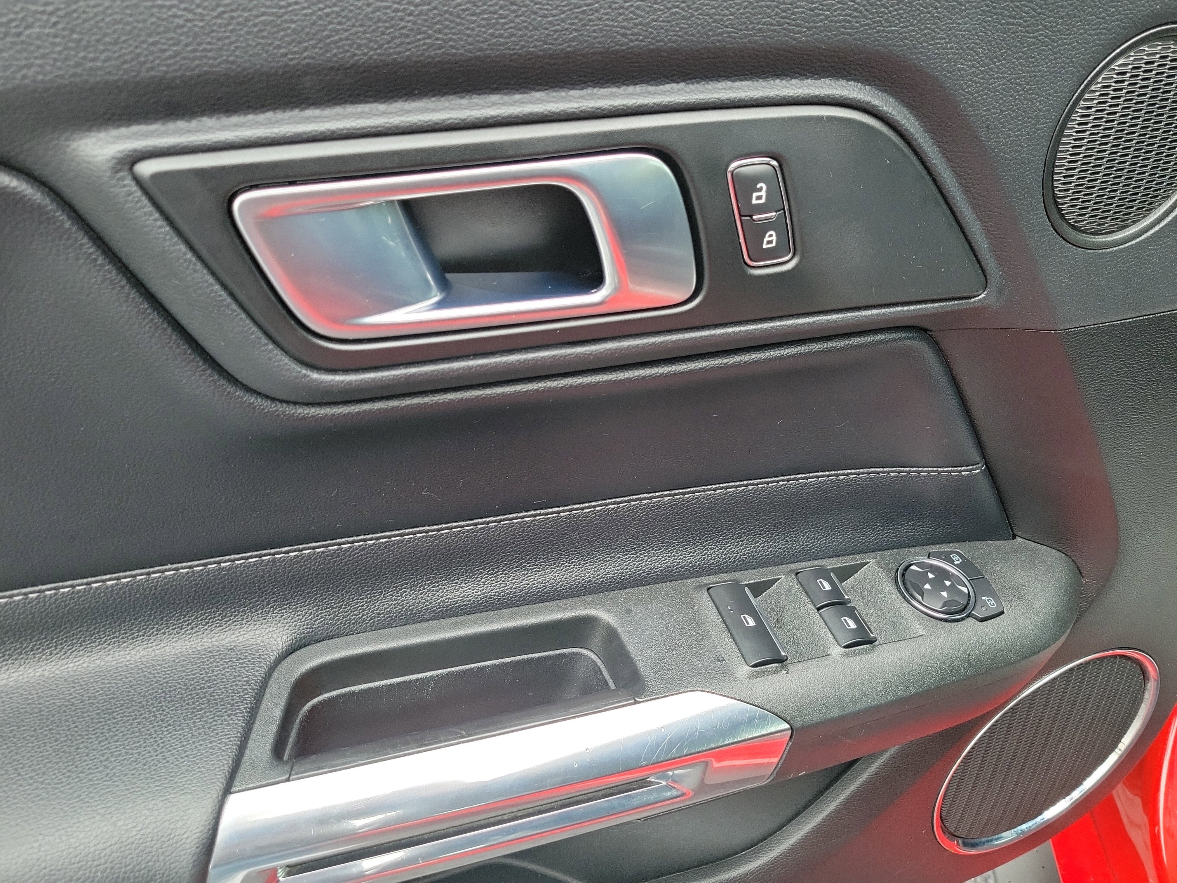 Used 2022 Ford Mustang Premium RWD image 12