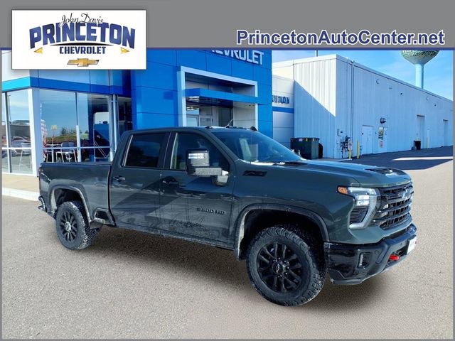 New 2026 Chevrolet Silverado 3500 LT w/ Trail Boss Package