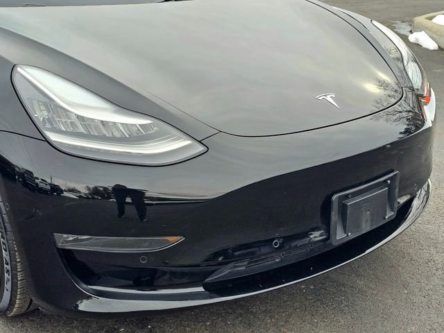 Used 2018 Tesla Model 3 Mid Range image 2