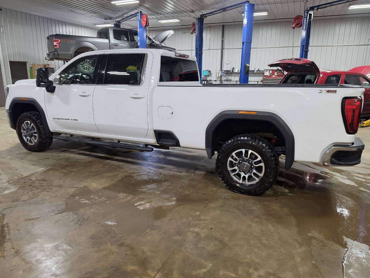 Used 2024 GMC Sierra 3500 SLE w/ SLE Convenience Package AWD/4WD image 5