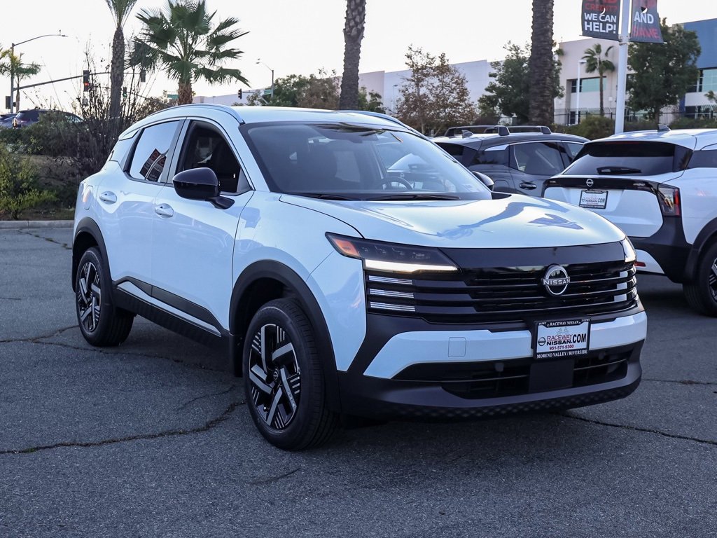 New 2026 Nissan Kicks SV image 2