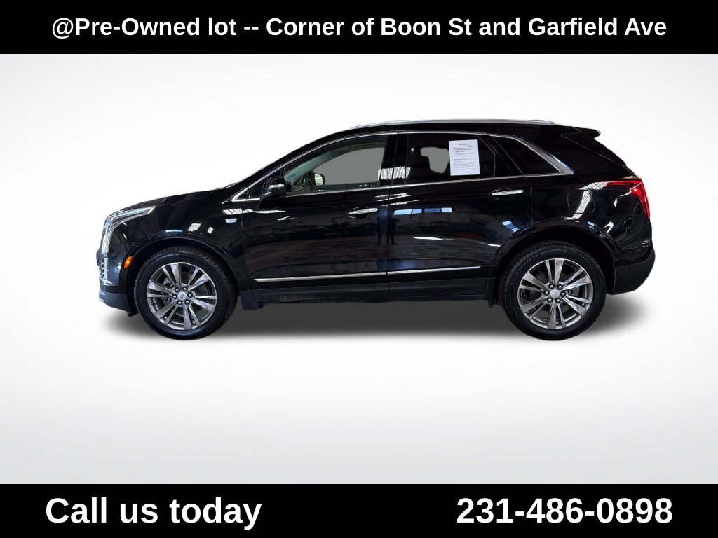 Used 2022 Cadillac XT5 Premium Luxury w/ LPO, Floor Liner Package AWD/4WD image 2