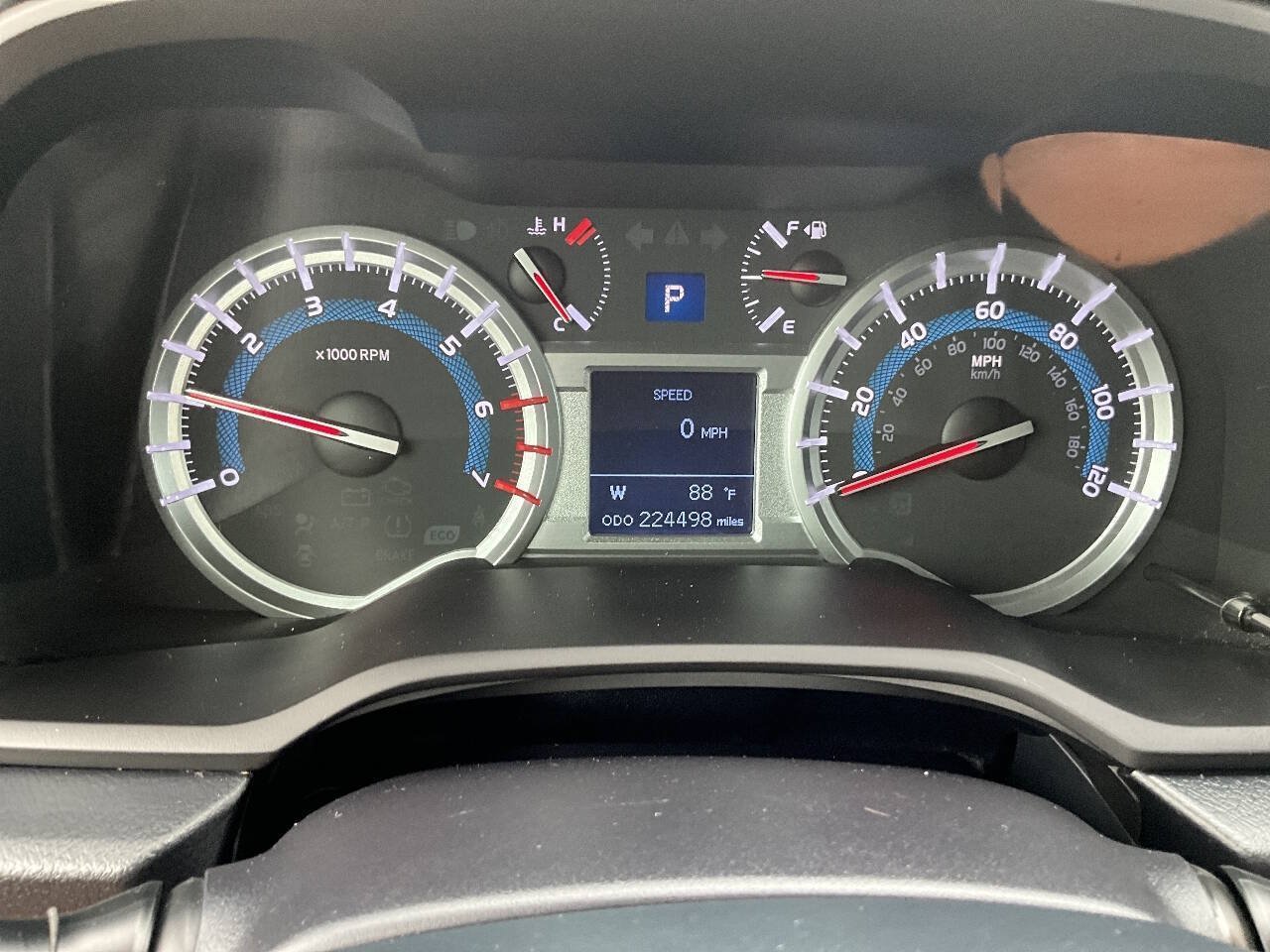 Used 2015 Toyota 4Runner SR5 w/ Four Season Floor Mat Package AWD/4WD image 15