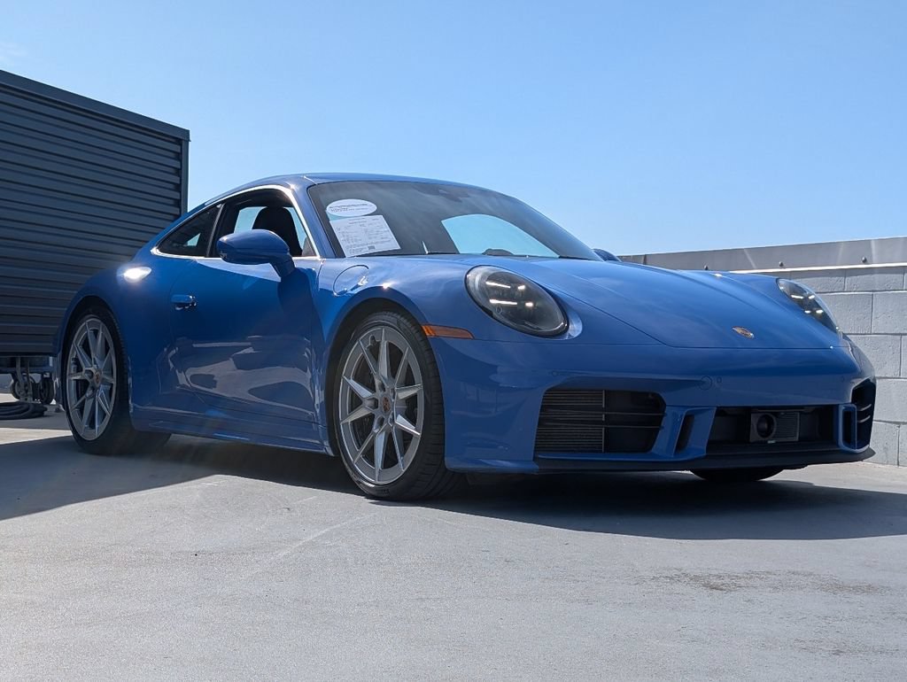 Used 2025 Porsche 911 Carrera S RWD image 25