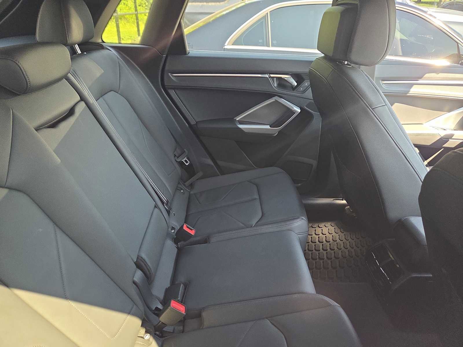 Used 2022 Audi Q3 2.0T Premium Plus image 12