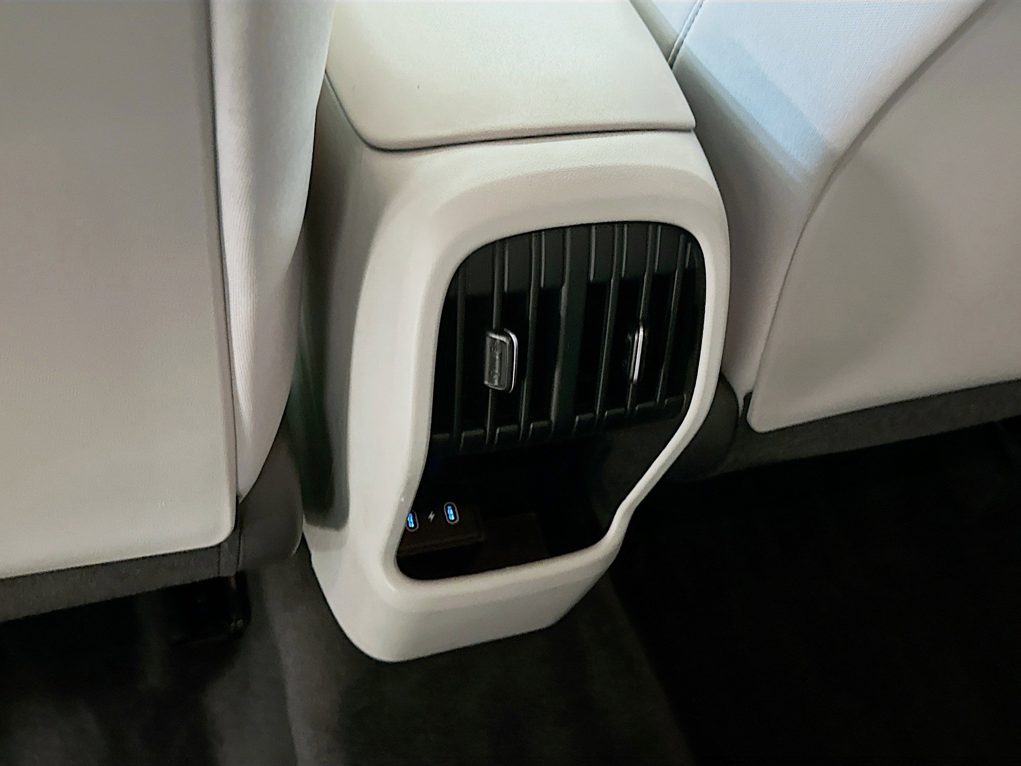 Used 2025 Hyundai Kona SEL image 27