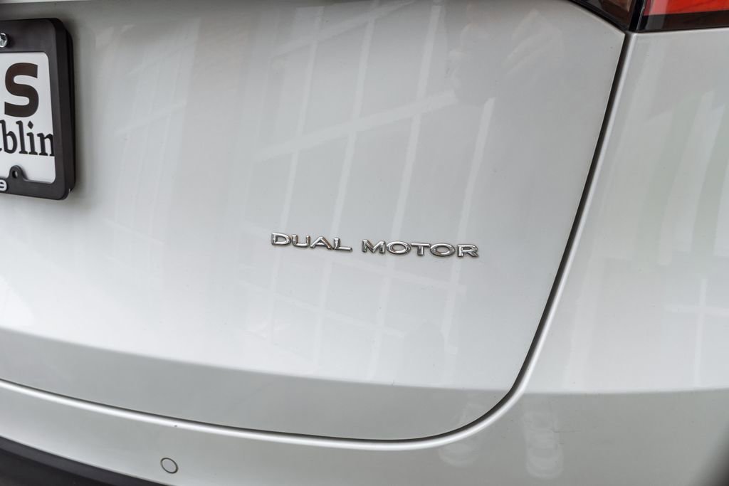 Used 2021 Tesla Model Y Long Range image 37