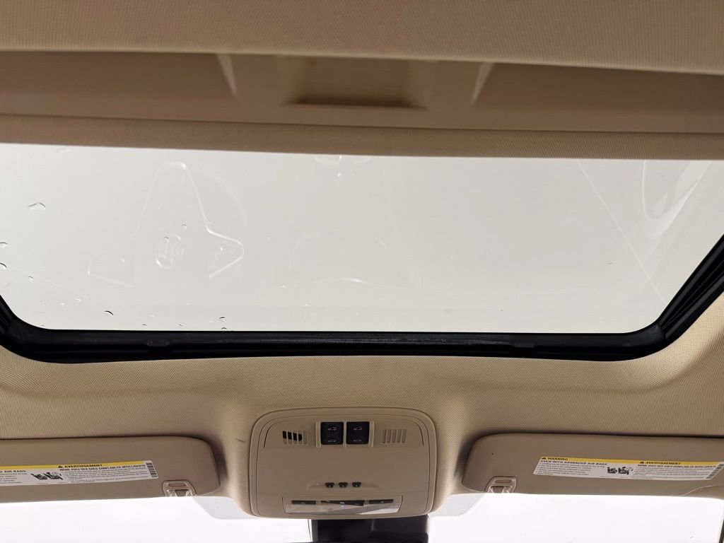 Used 2016 Buick Regal Premium w/ Driver Confidence Package #1 FWD image 3