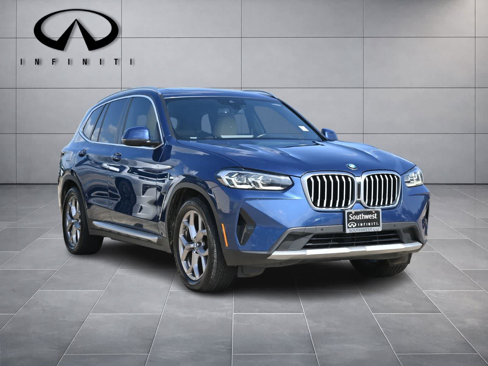 Used 2022 BMW X3 sDrive30i w/ Premium Package 2 RWD image 3