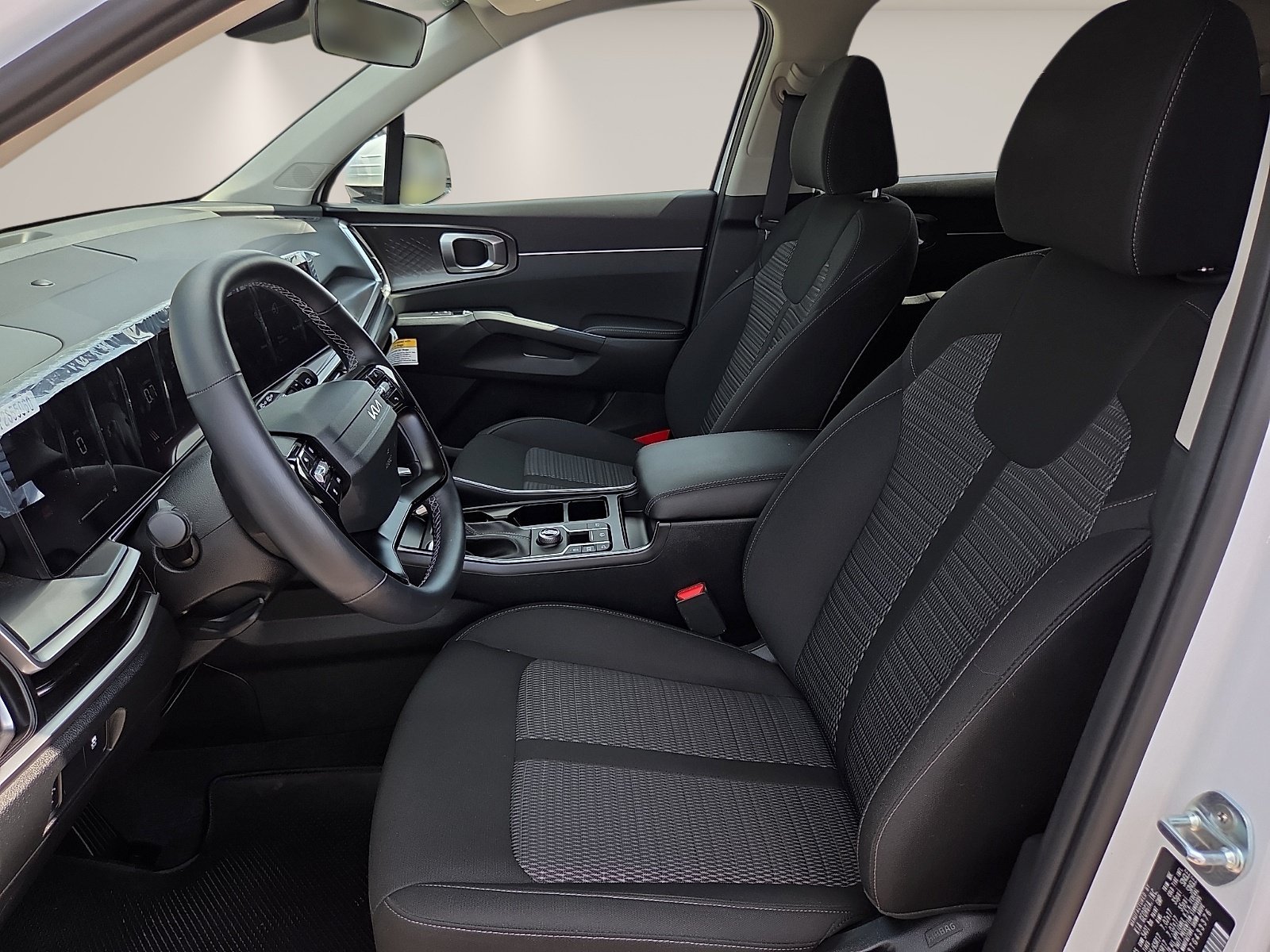 Used 2026 Kia Sorento LX FWD image 13