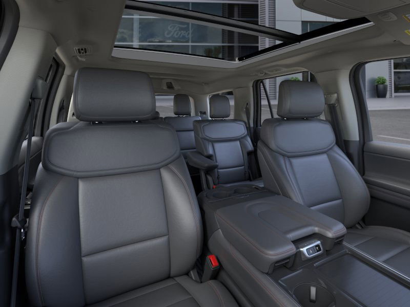 New 2025 Ford Expedition Active image 10