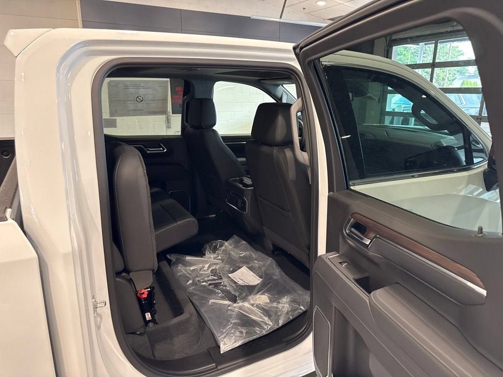 New 2026 GMC Sierra 1500 SLT w/ SLT Premium Plus Package AWD/4WD image 16