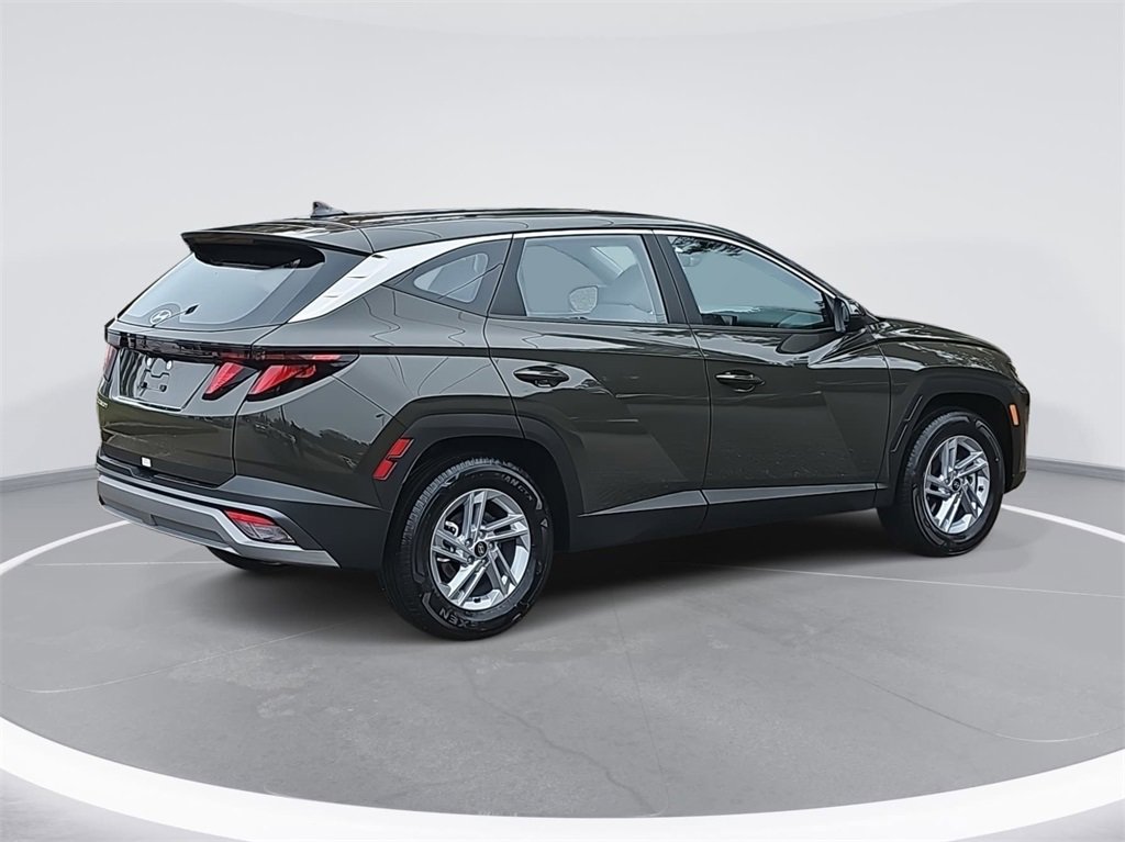 New 2026 Hyundai Tucson SE image 5