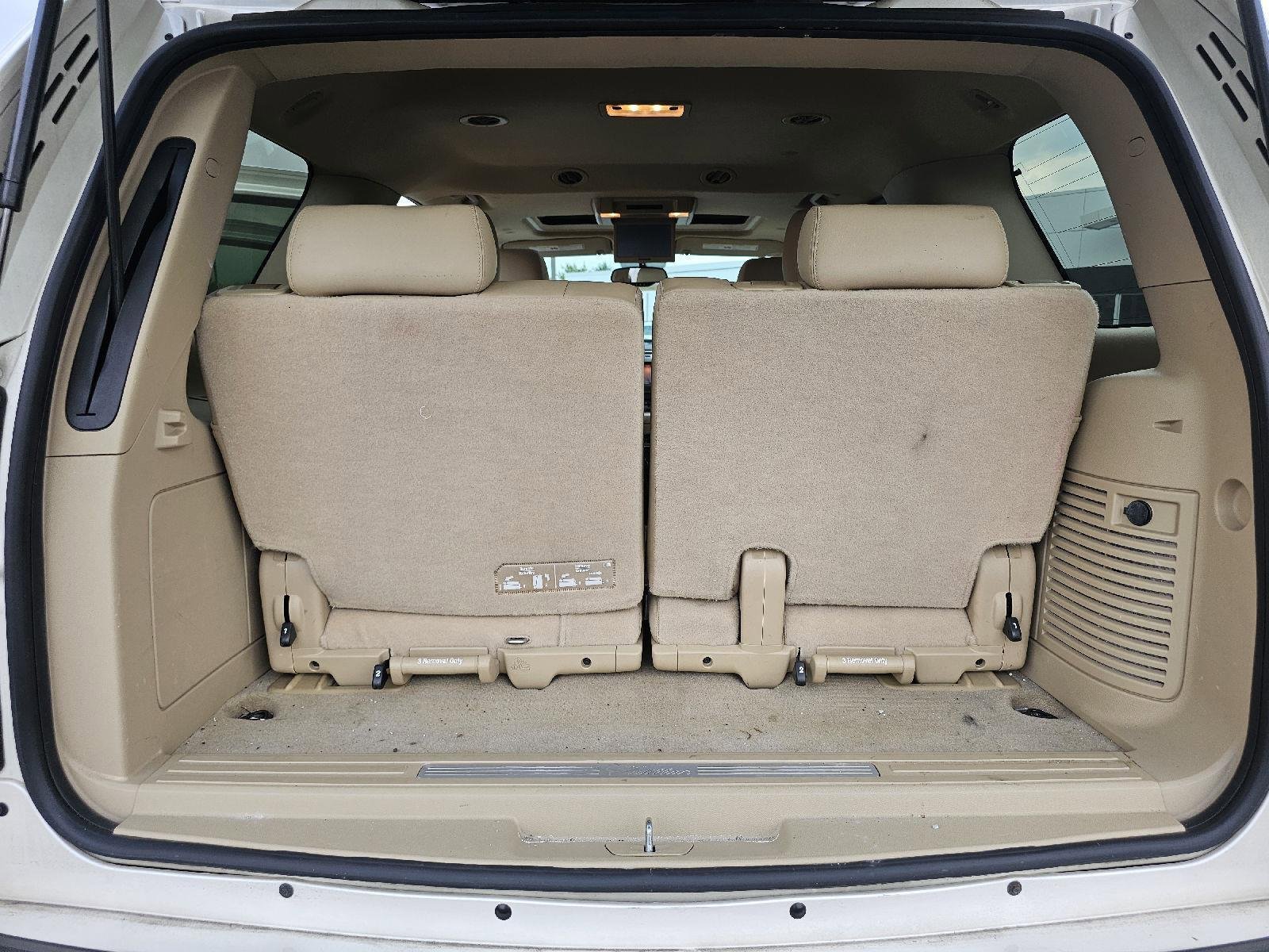 Used 2013 Cadillac Escalade Premium AWD/4WD image 29