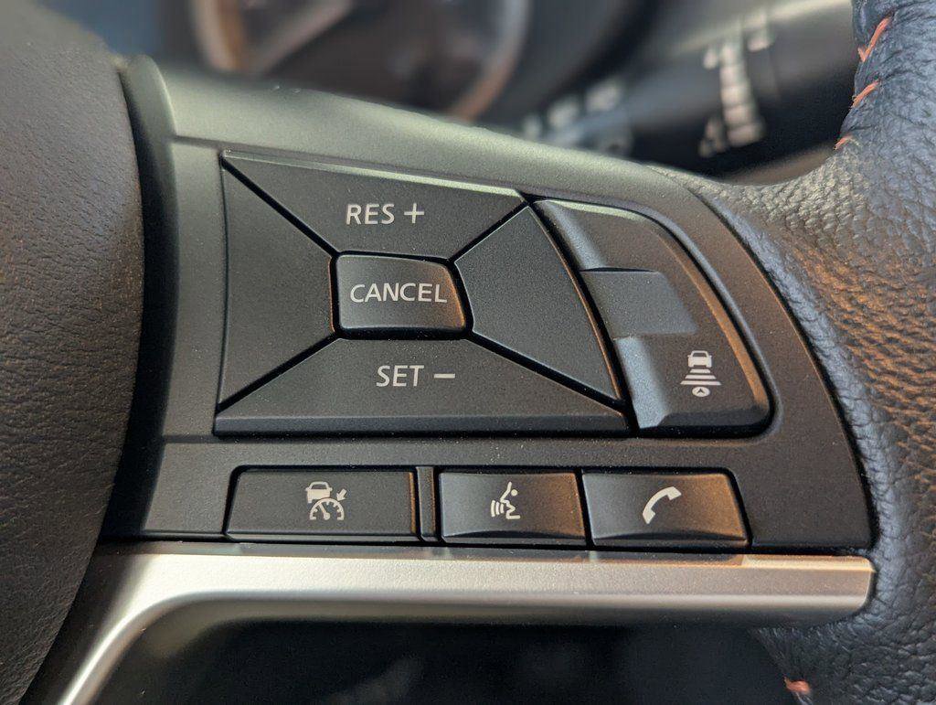 New 2025 Nissan Versa SR w/ Trunk Package FWD image 14