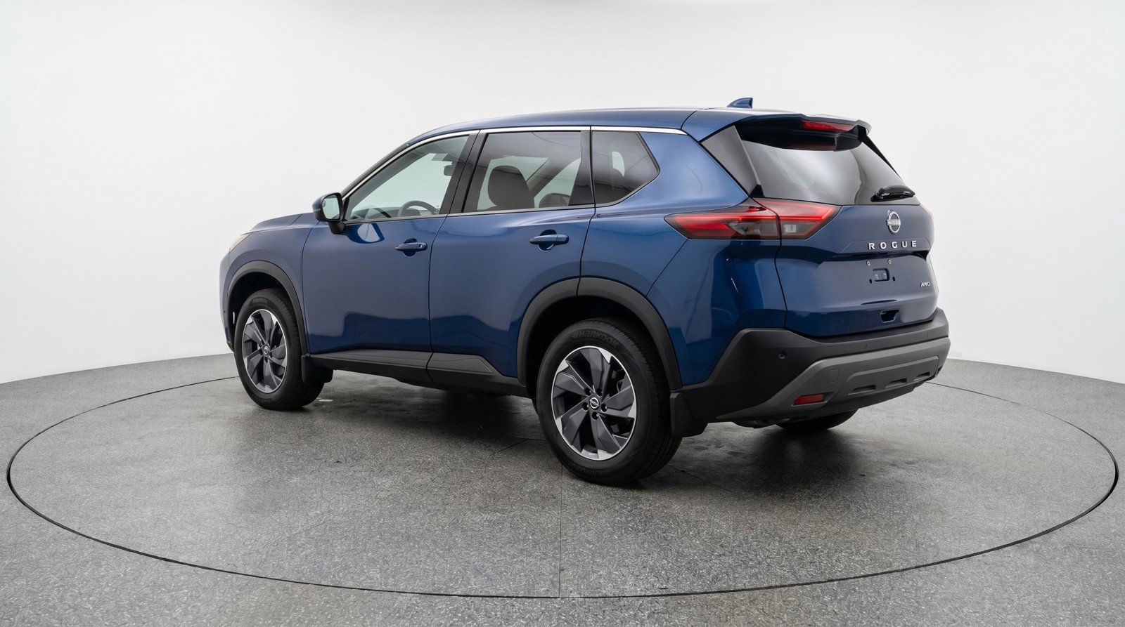 Used 2025 Nissan Rogue SV AWD/4WD image 6