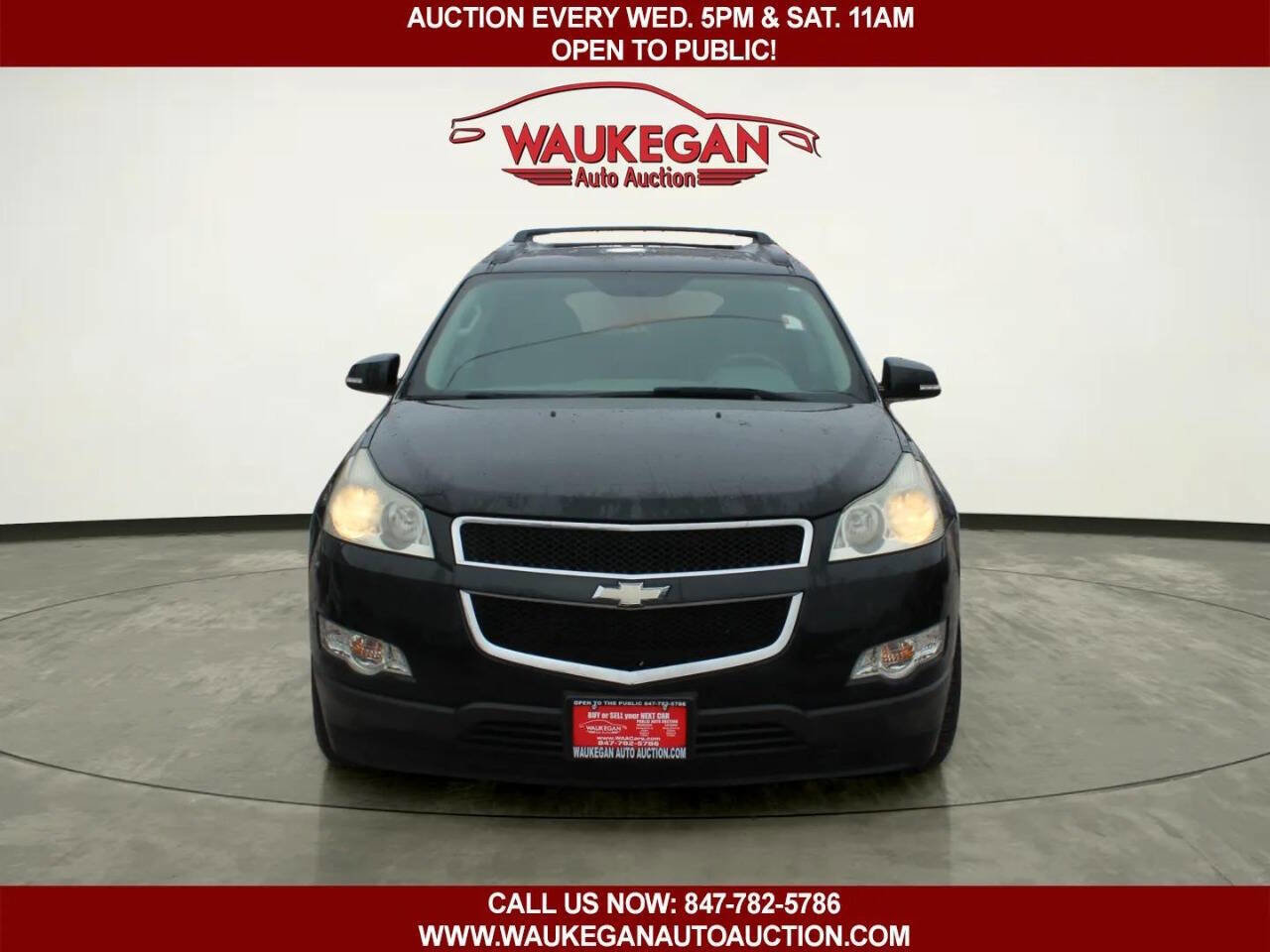 Used 2009 Chevrolet Traverse LT image 2