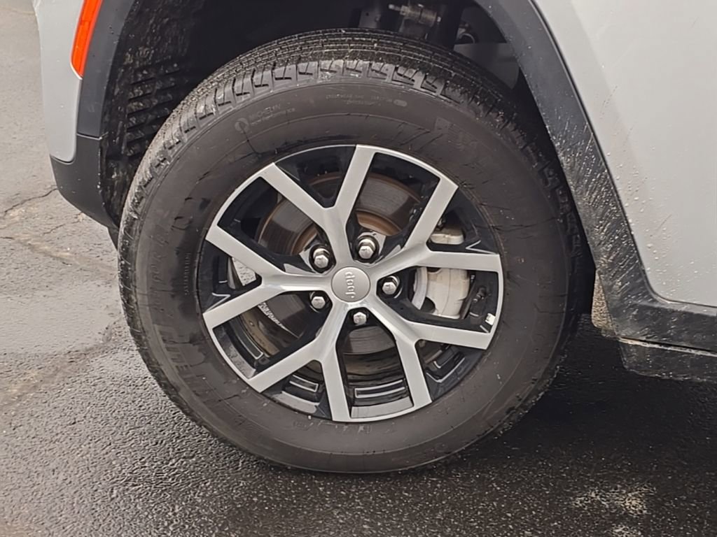 Used 2024 Jeep Grand Cherokee Limited AWD/4WD image 65