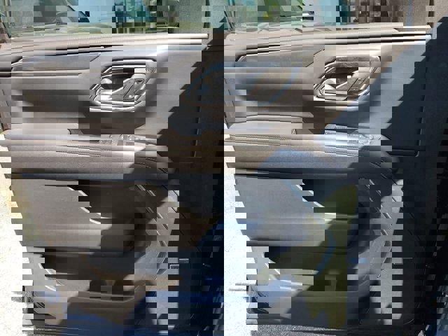 Used 2022 GMC Yukon AT4 image 17