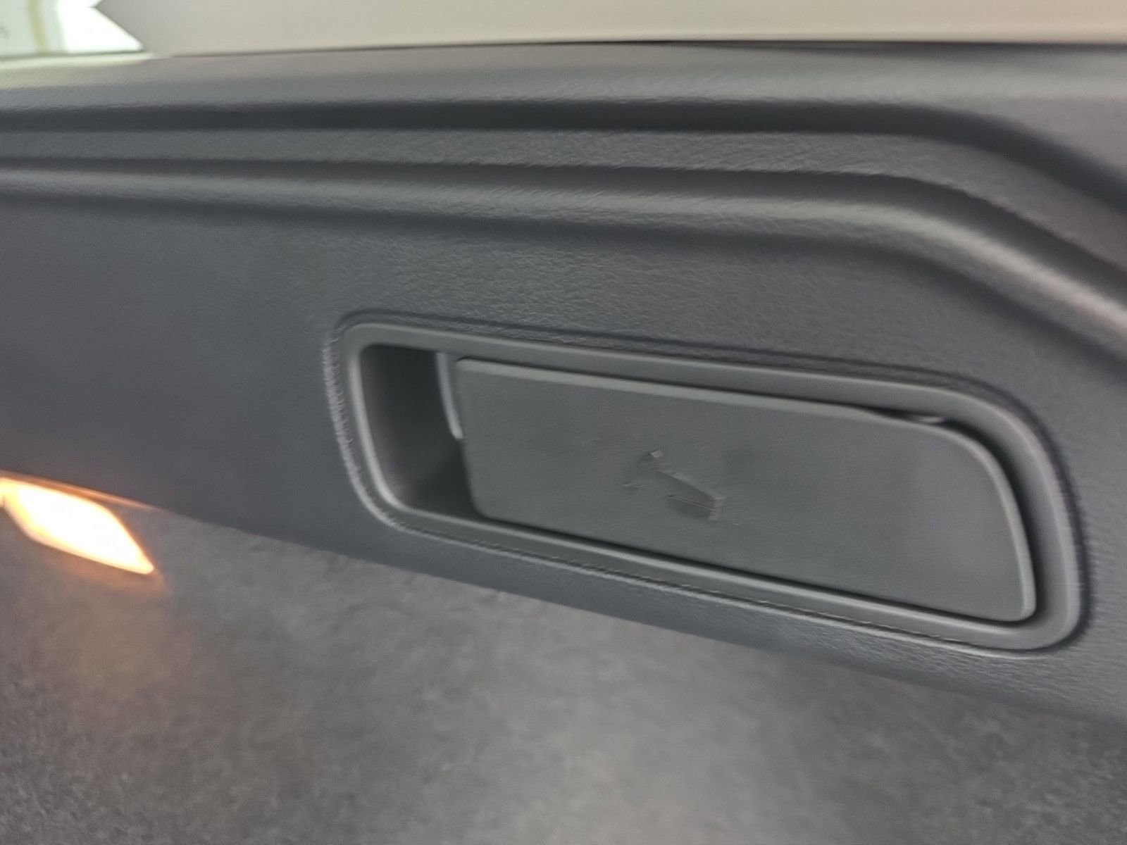 New 2025 INFINITI QX50 Luxe image 14