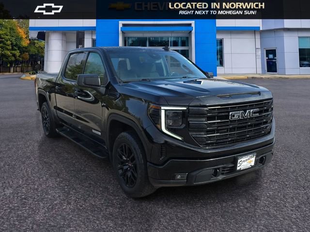 Certified 2022 GMC Sierra 1500 Elevation w/ LPO, Elevation Black Package AWD/4WD image 3