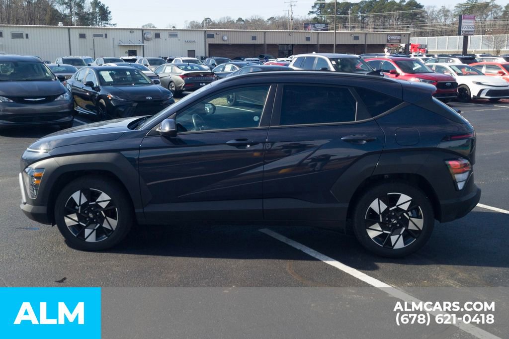 Used 2025 Hyundai Kona SEL image 11