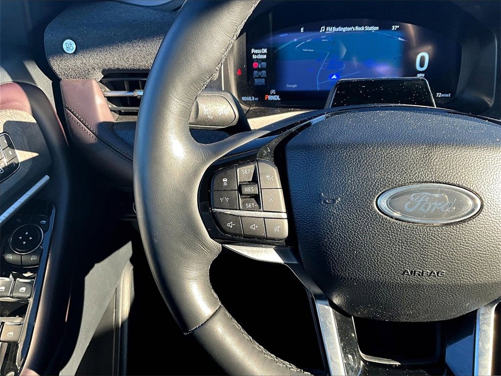 Used 2025 Ford Explorer Platinum w/ Ultimate Package image 24