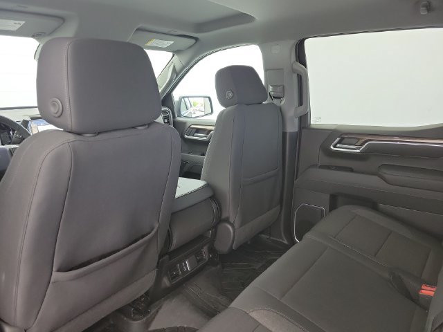 Used 2025 Chevrolet Silverado 1500 LT RWD image 12