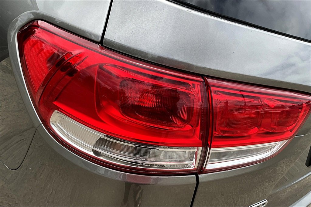 Used 2018 Kia Sorento L image 28