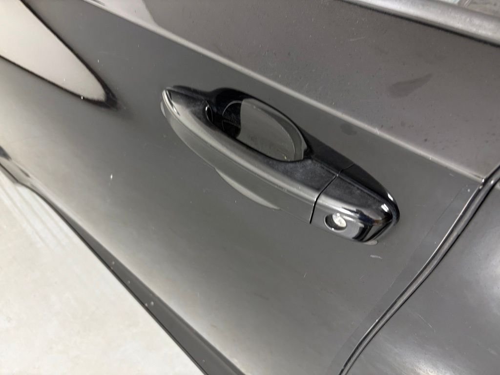 Used 2018 Honda Accord LX image 12