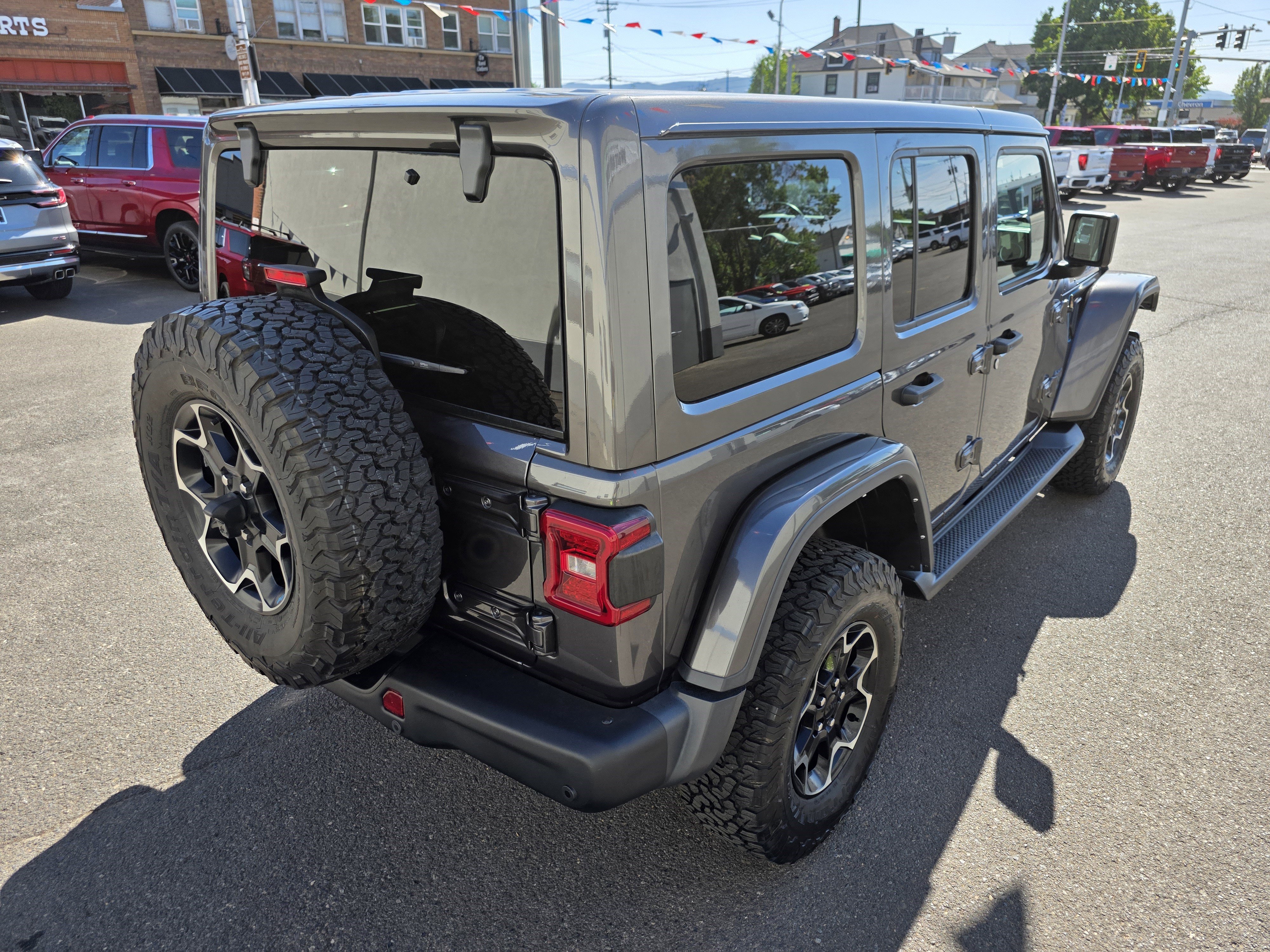 Used 2021 Jeep Wrangler Unlimited Rubicon 4xe w/ Steel Bumper Group image 30