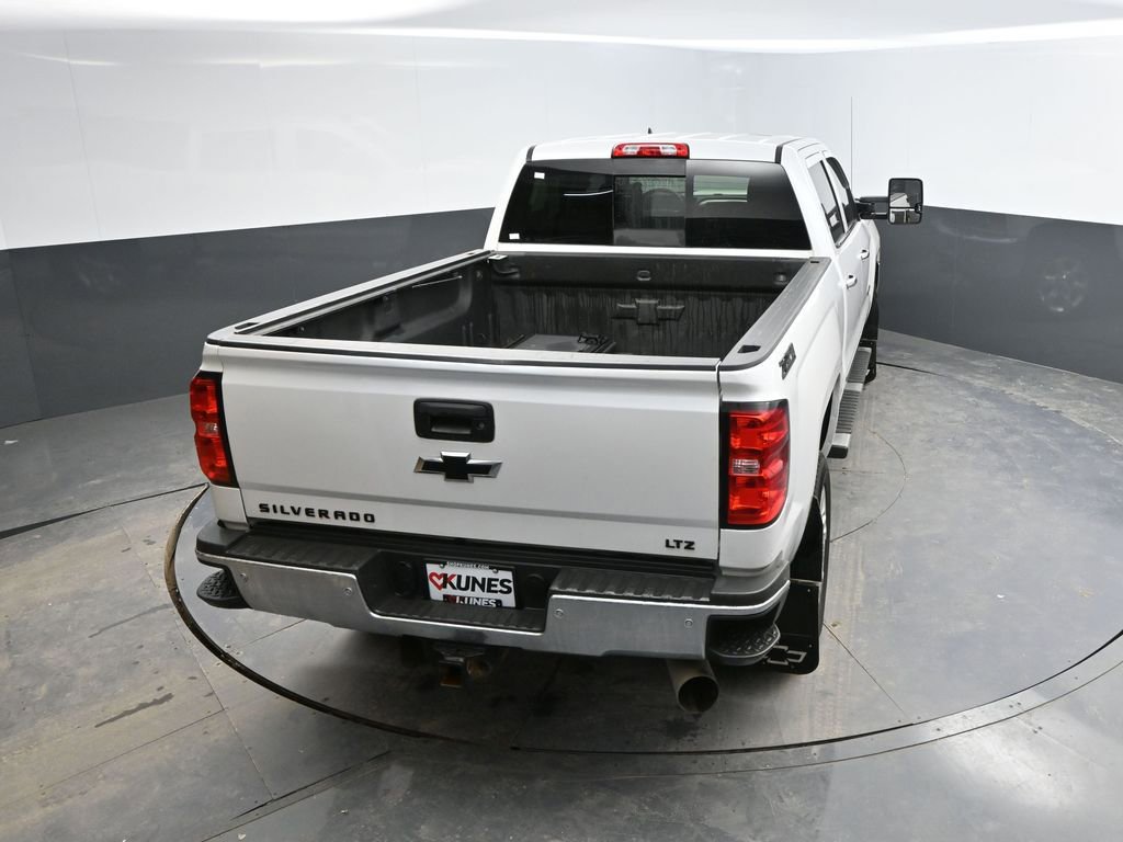 Used 2019 Chevrolet Silverado 2500 LTZ w/ LTZ Plus Package image 26