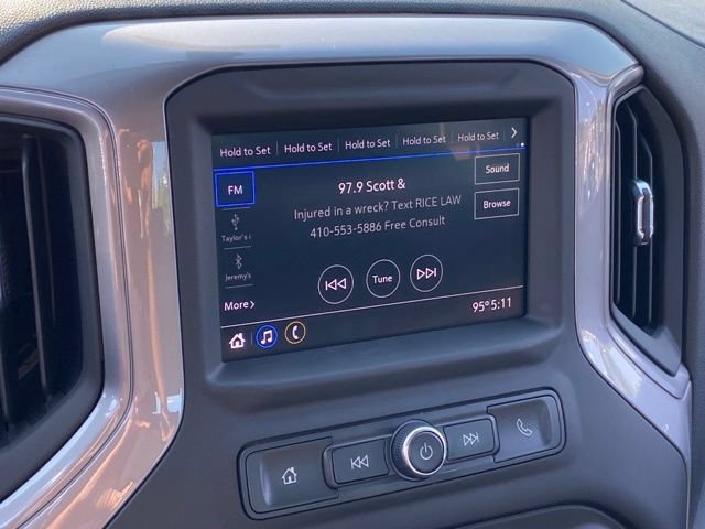 Used 2022 Chevrolet Silverado 1500 W/T AWD/4WD image 32