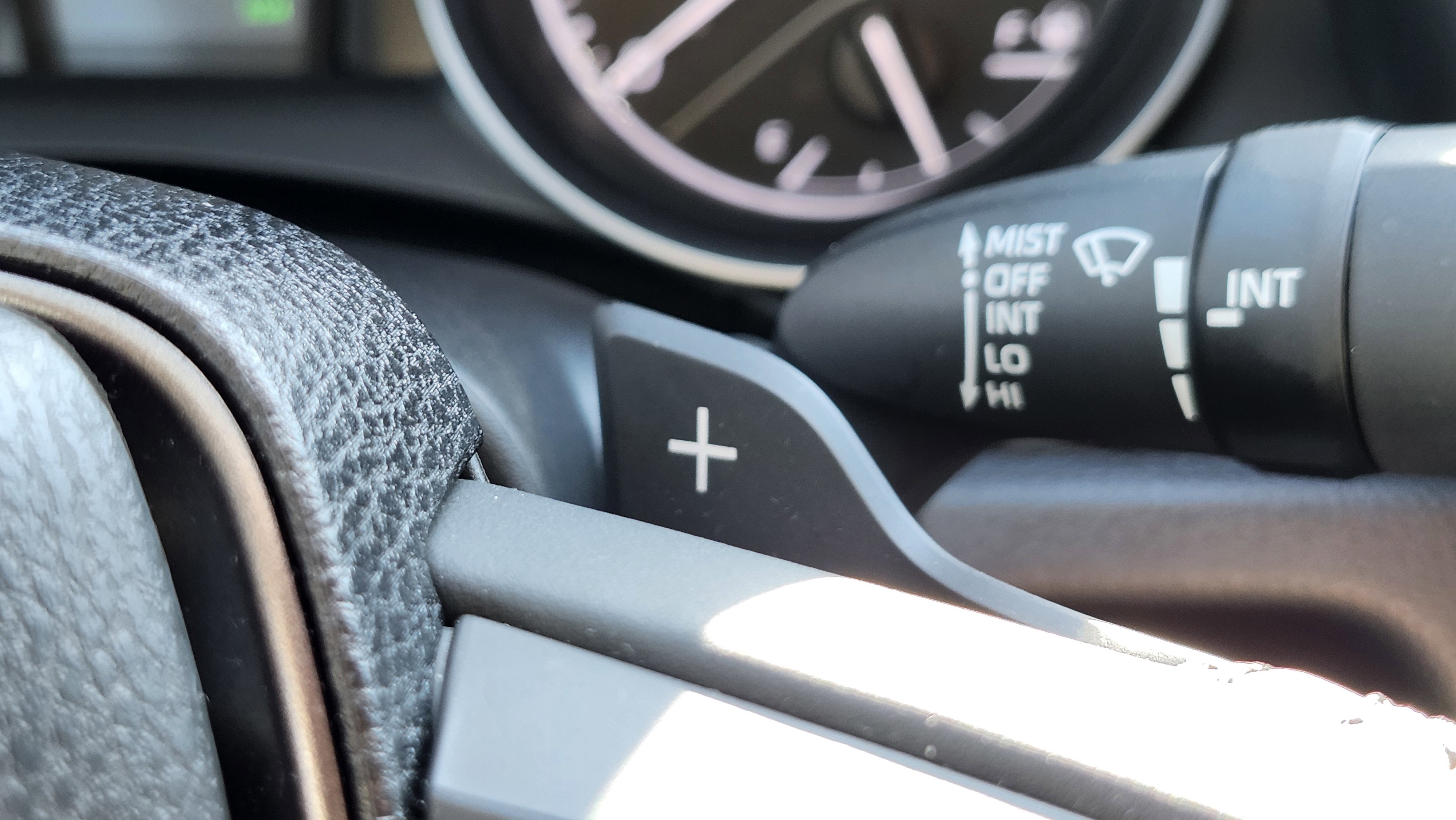 Used 2024 Toyota Camry SE image 30