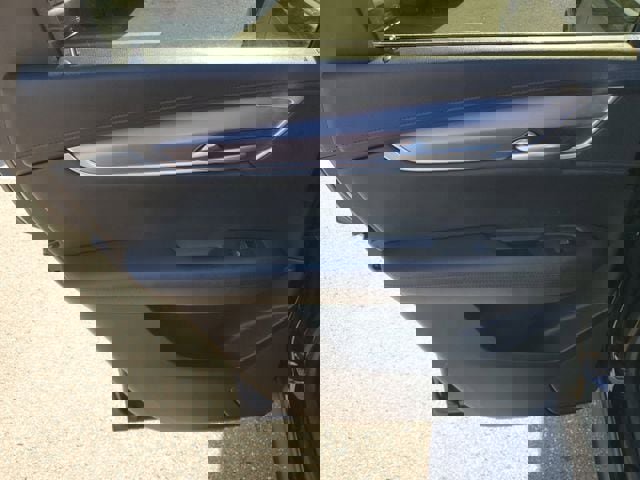 Used 2019 Cadillac XT5 Premium Luxury w/ Driver Assist Package image 11