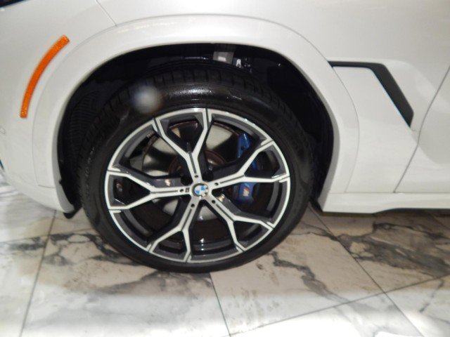 Used 2026 BMW X6 M60i image 10