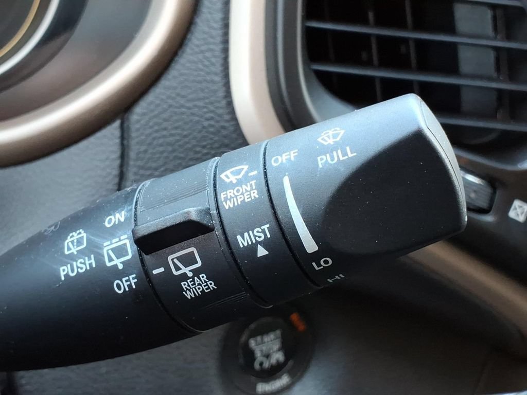 Used 2016 Jeep Cherokee Limited AWD/4WD image 26