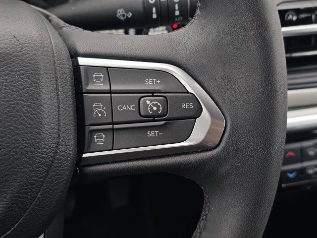 Certified 2025 Jeep Compass Limited AWD/4WD image 31