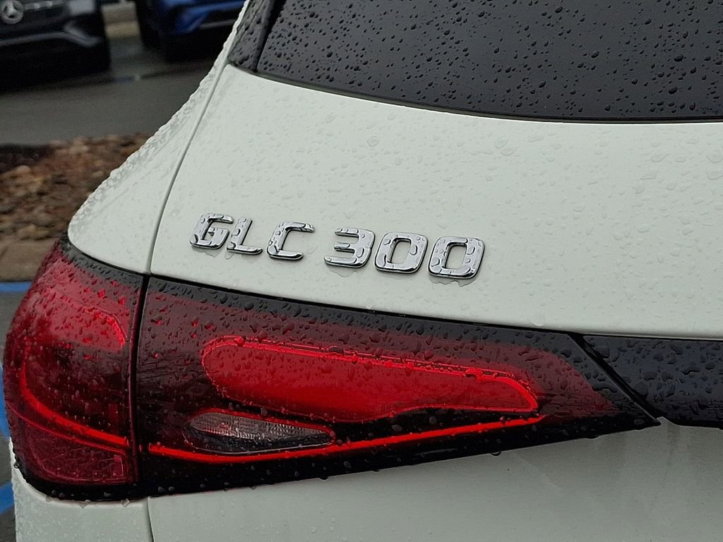 Used 2023 Mercedes-Benz GLC 300 GLC 300 image 31