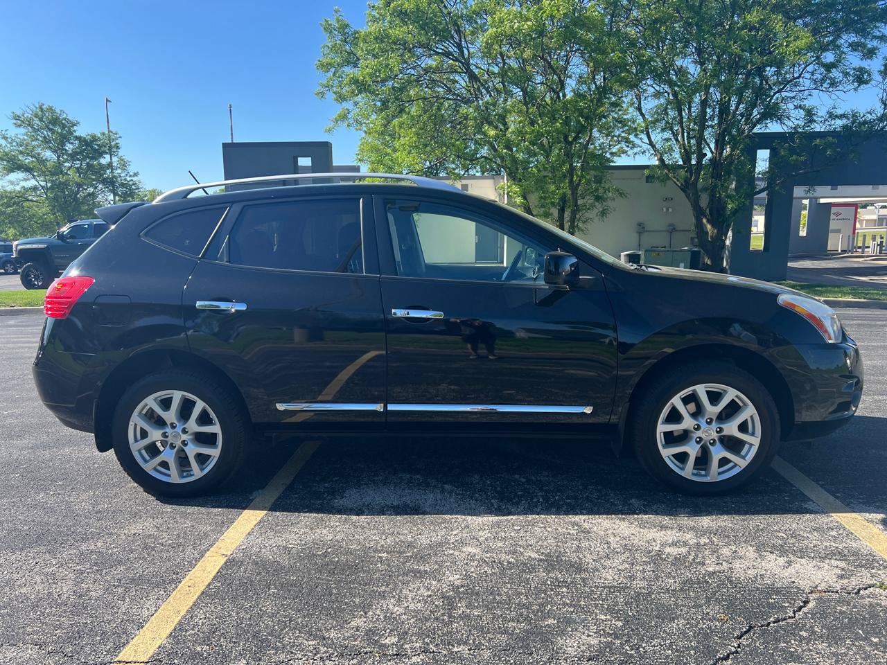 Used 2012 Nissan Rogue SL AWD/4WD image 7