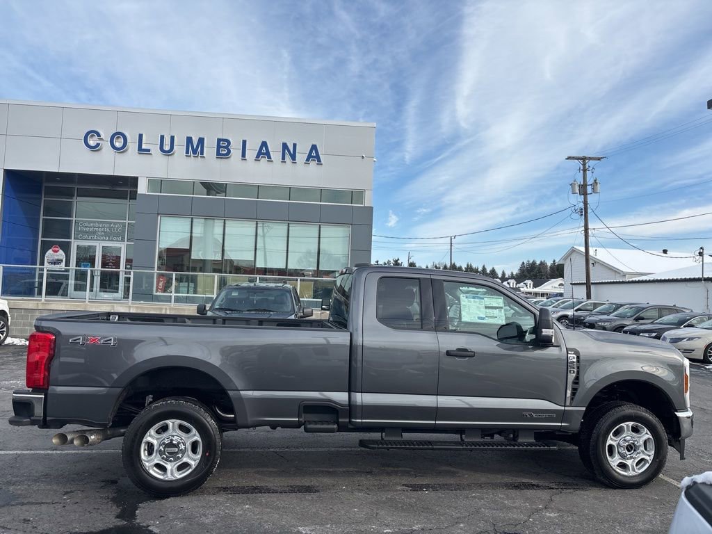 New 2026 Ford F250 XLT image 2