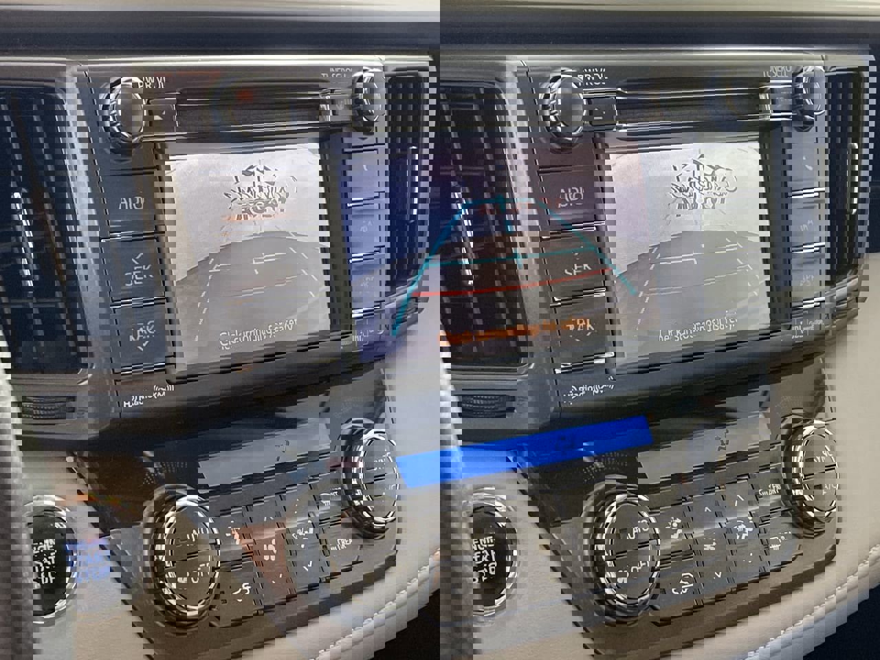 Used 2013 Toyota RAV4 Limited image 17