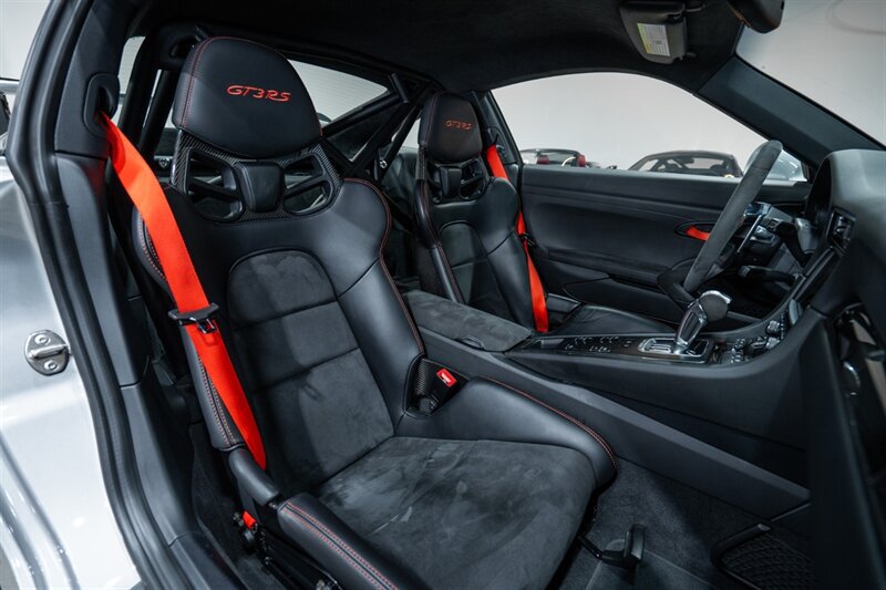 Used 2016 Porsche 911 GT3 RS RWD image 31