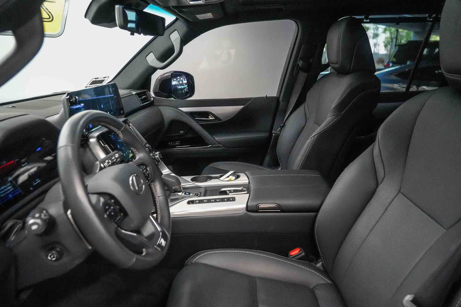 Used 2026 Lexus LX 700h F Sport AWD/4WD image 18