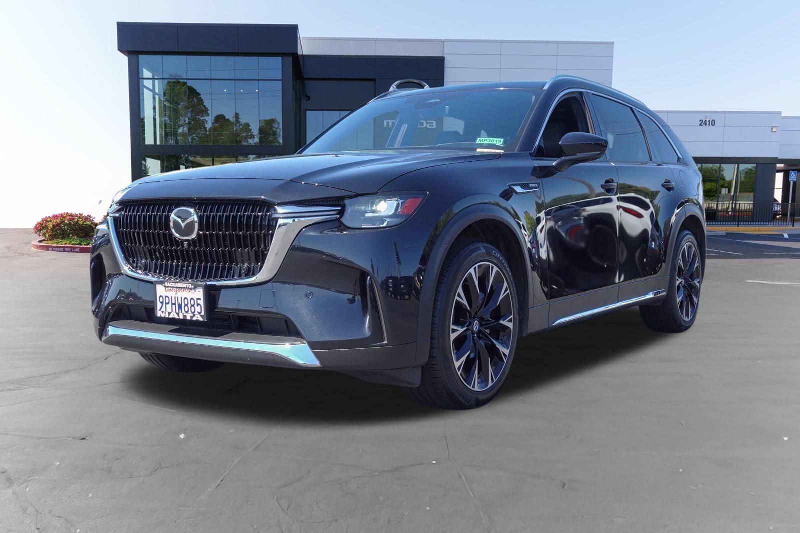 Used 2024 MAZDA CX-90 Plug-In Hybrid w/ Premium Plus AWD/4WD image 9