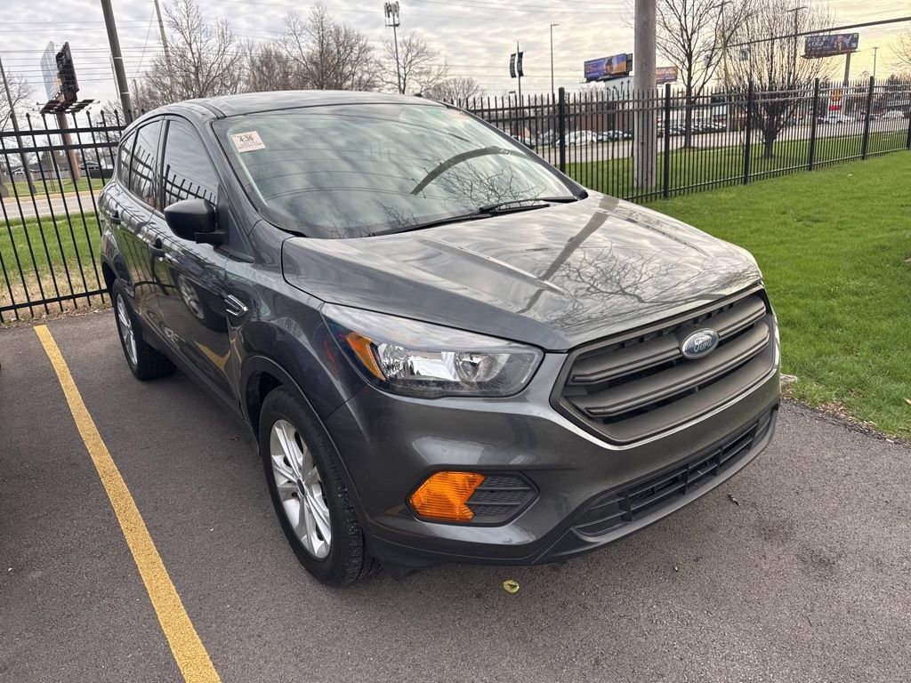 Used 2019 Ford Escape S image 3
