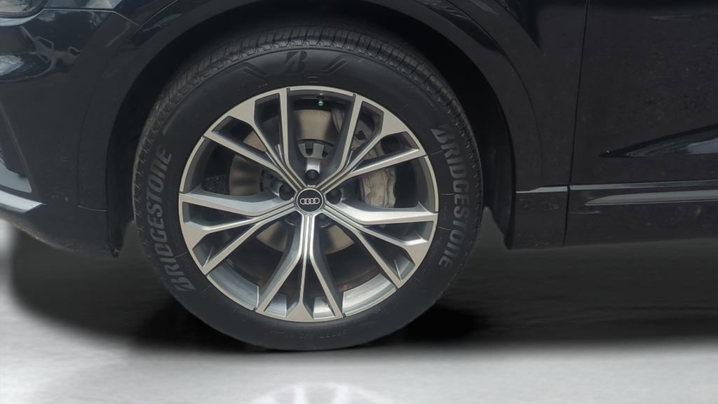 Used 2021 Audi Q8 Premium Plus w/ Premium Plus Package AWD/4WD image 29